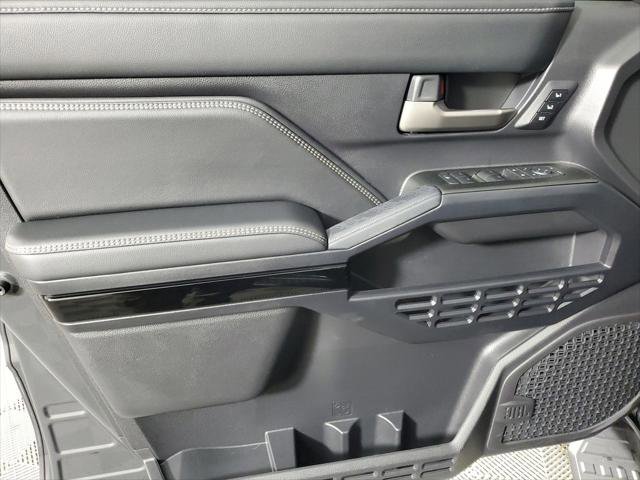 Used 2025 Toyota 4Runner Limited image 18