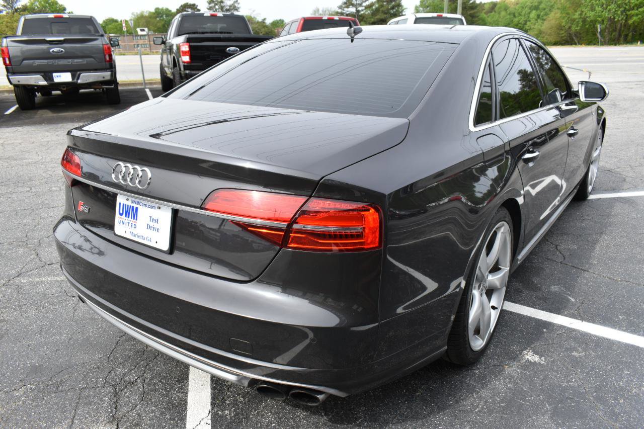 Used 2015 Audi S8 image 6