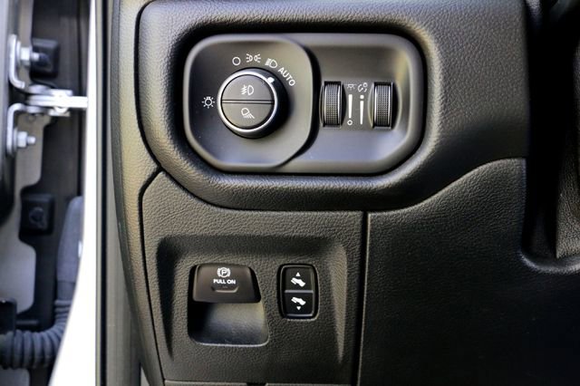 Used 2019 RAM 1500 Laramie RWD image 20