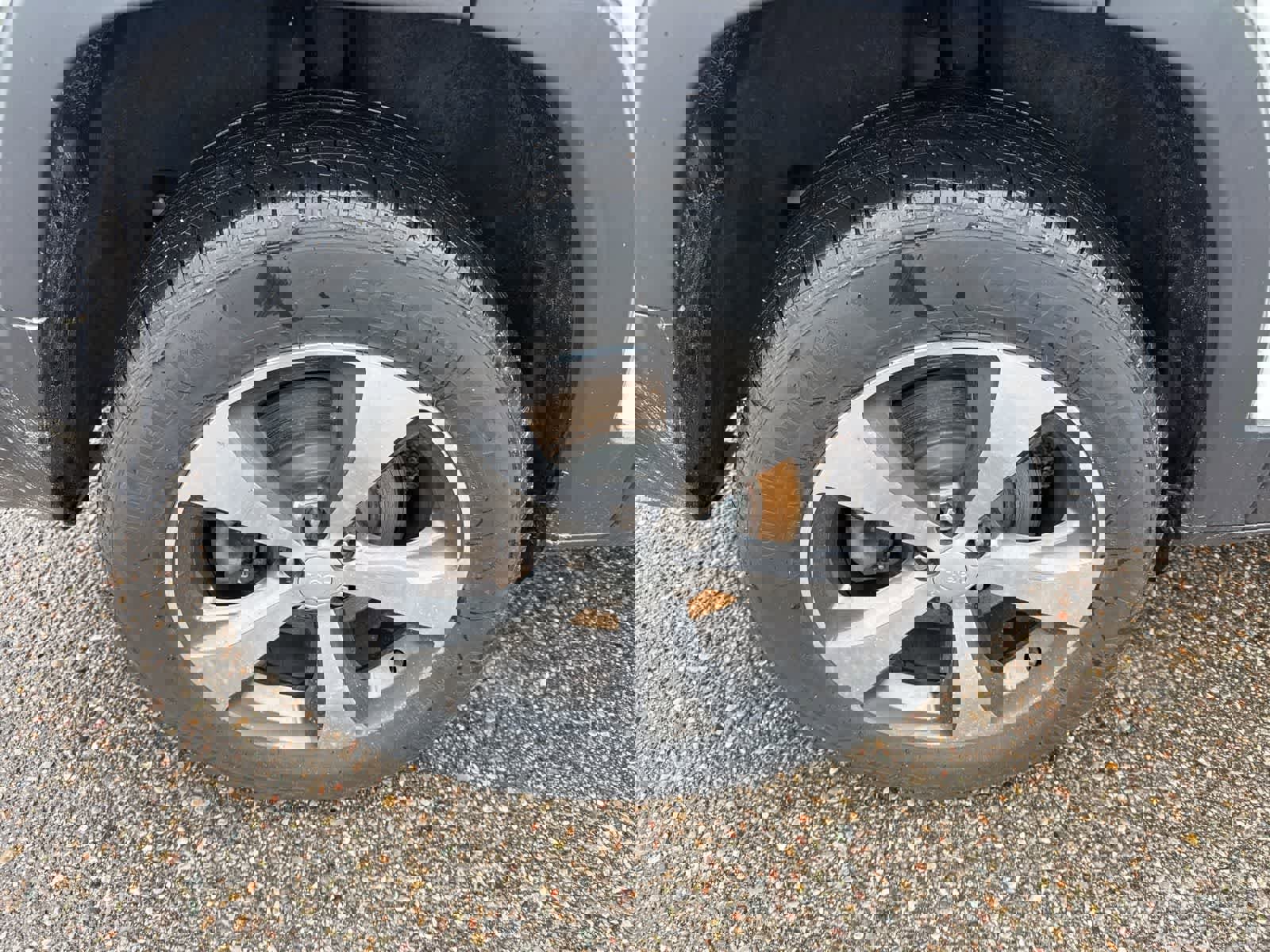 Used 2020 Jeep Cherokee Limited image 8