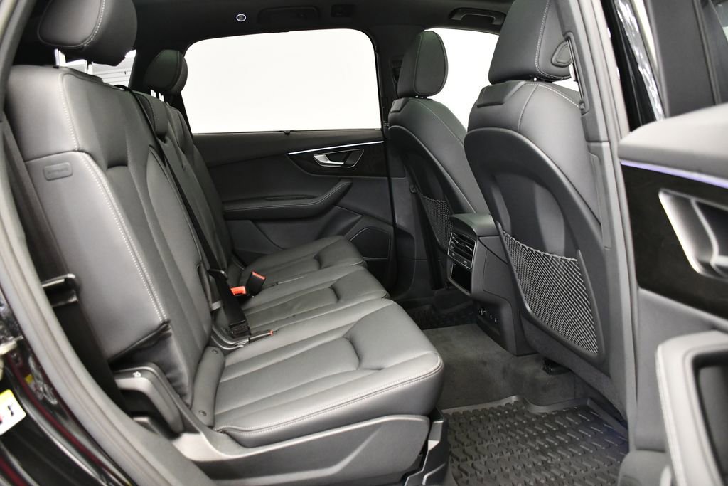 Used 2025 Audi Q7 3.0T Premium Plus w/ Premium Plus Package image 53