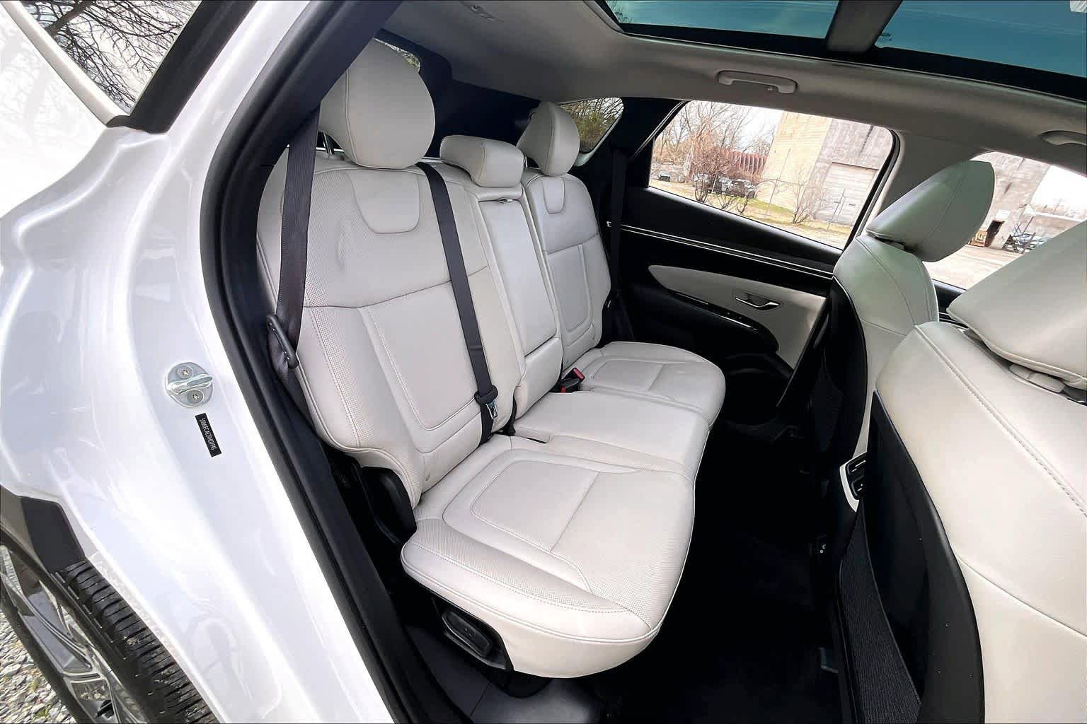 Used 2023 Hyundai Tucson Limited w/ Cargo Package AWD/4WD image 21