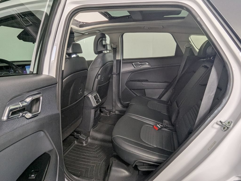 Used 2023 Kia Sportage SX FWD image 23