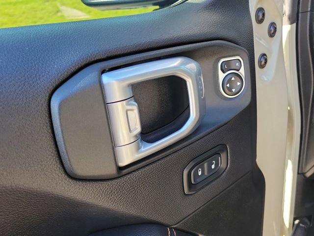 Used 2022 Jeep Gladiator Mojave w/ LED Lighting Group AWD/4WD image 20