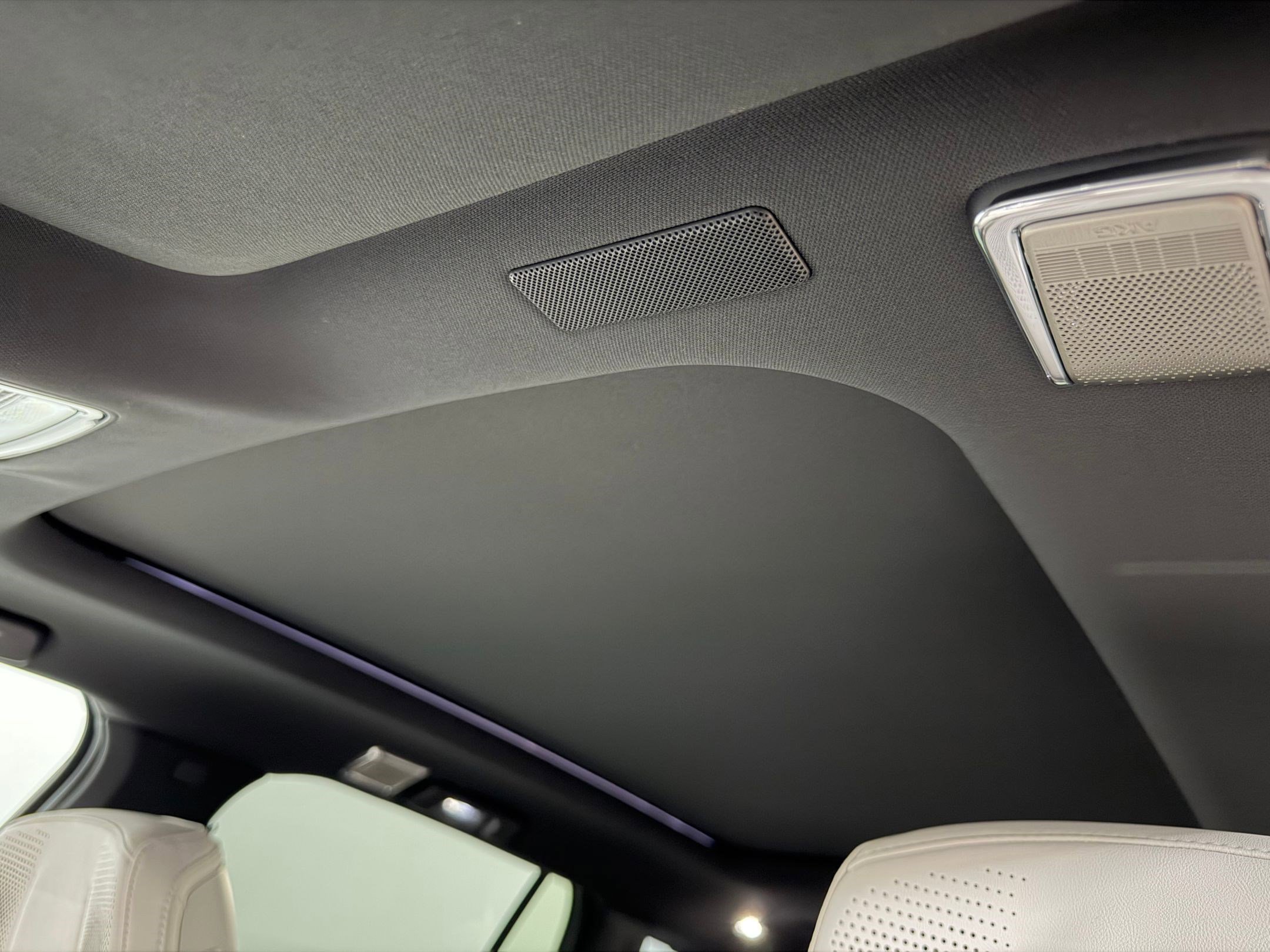 New 2026 Cadillac Vistiq Sport image 38