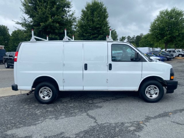 Used 2023 Chevrolet Express 2500 RWD image 5