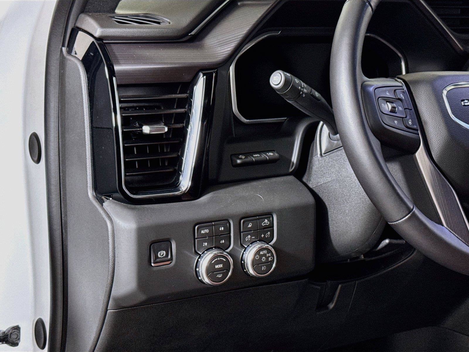 Certified 2026 GMC Sierra 2500 Denali Ultimate AWD/4WD image 40