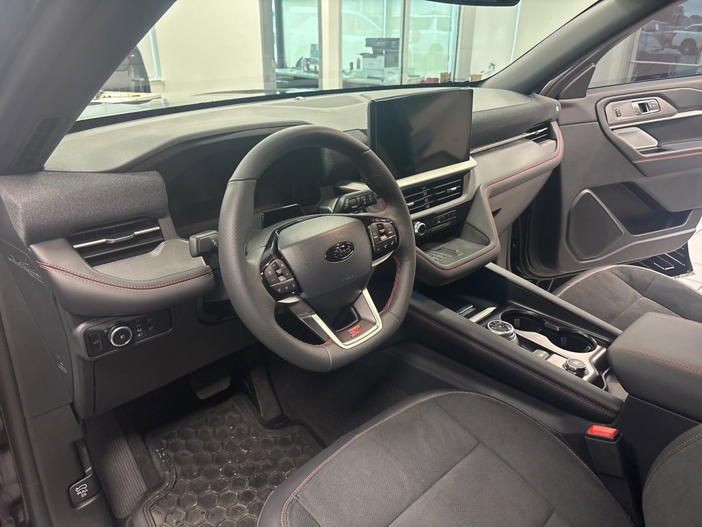 Used 2025 Ford Explorer ST w/ Sun And Sound Package image 13