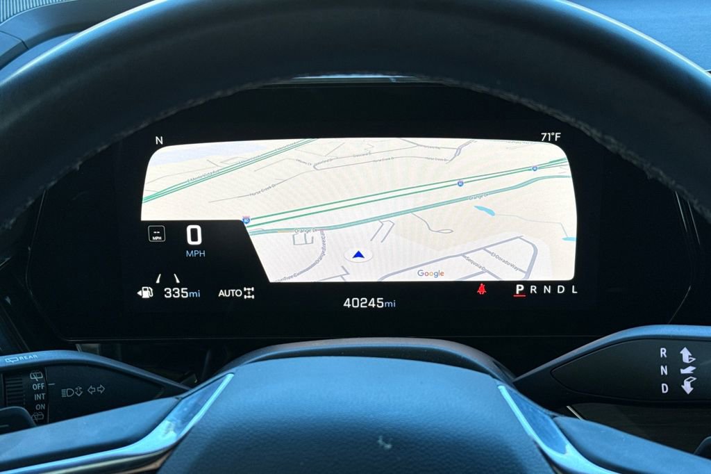 Used 2025 Chevrolet Suburban LT image 39