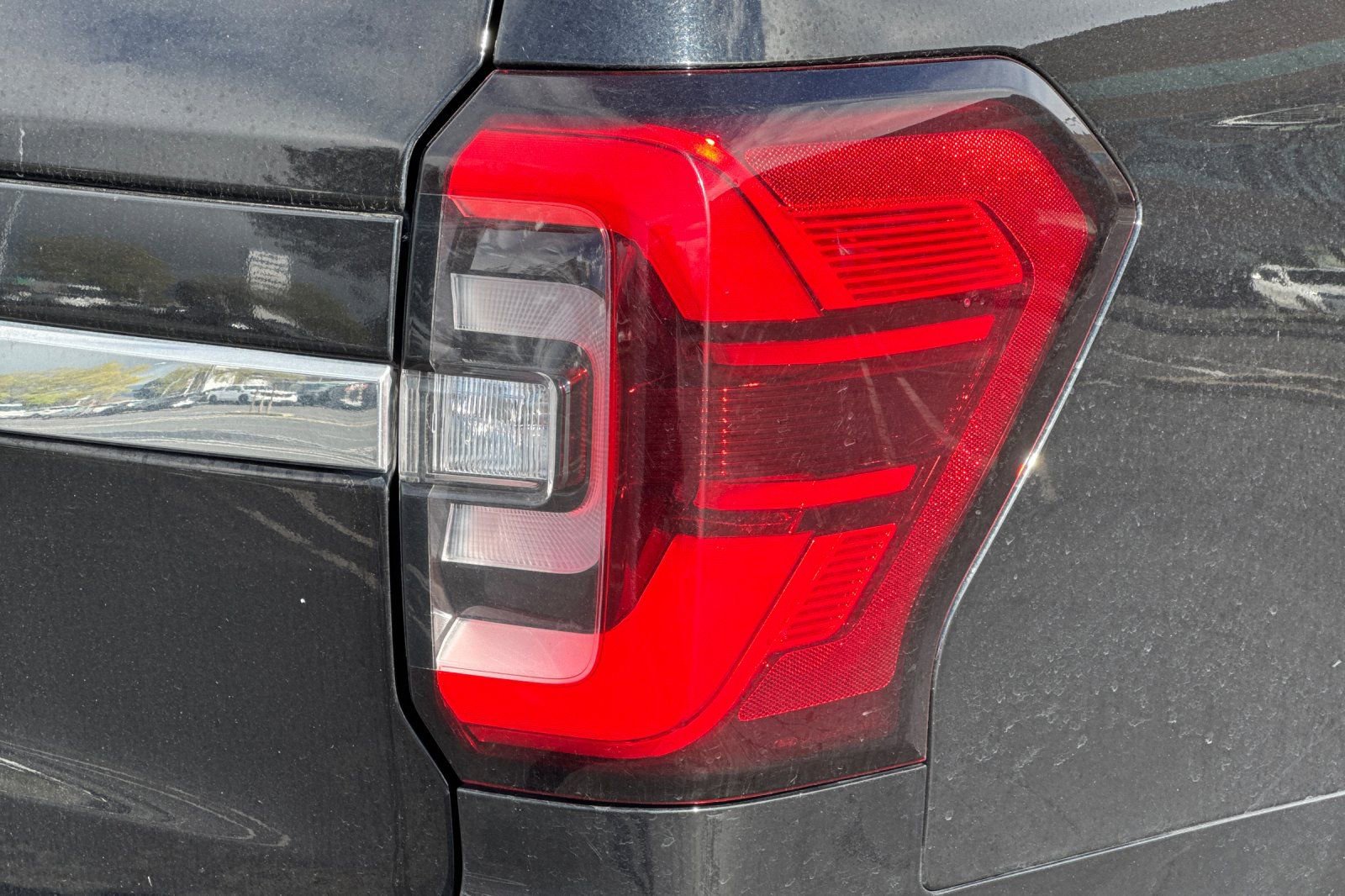 Used 2024 Ford Expedition Limited image 53