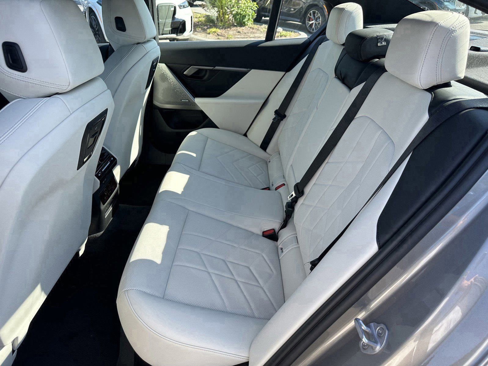 New 2026 BMW i5 eDrive40 RWD image 20