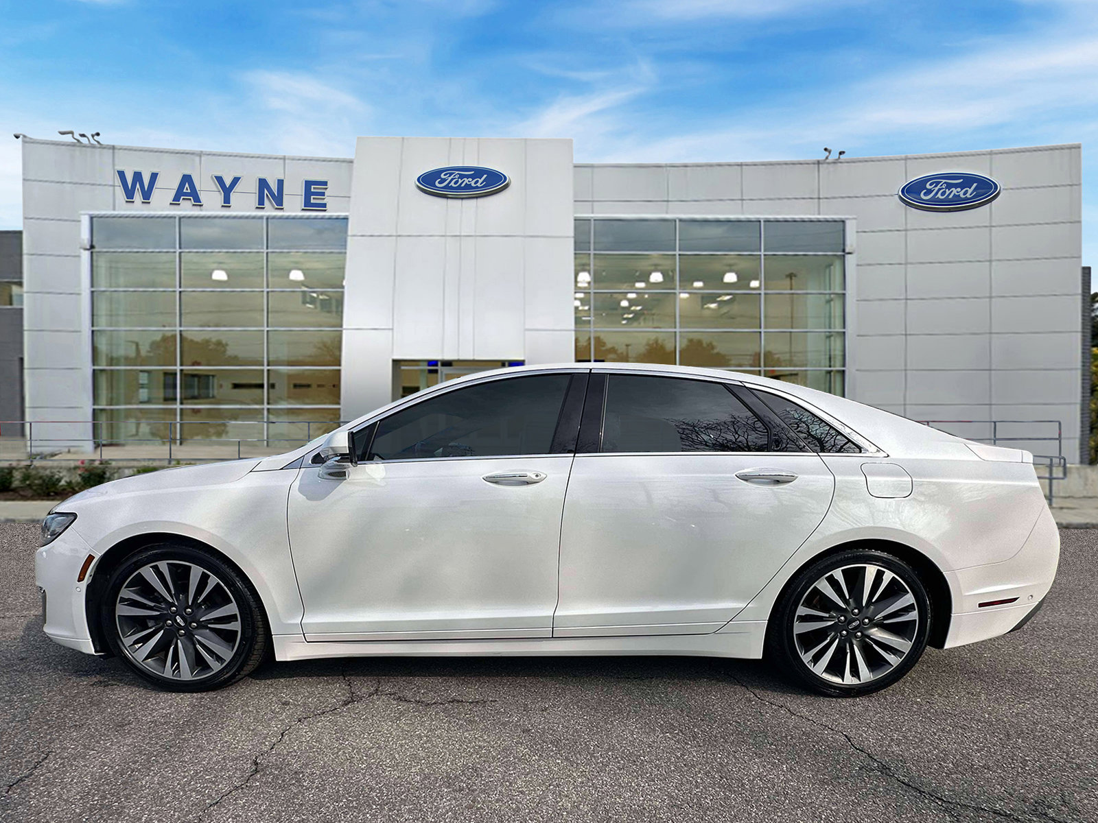 Used 2020 Lincoln MKZ Reserve w/ Elements Package image 8