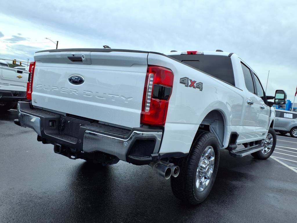 Used 2024 Ford F250 Lariat w/ Chrome Package image 39