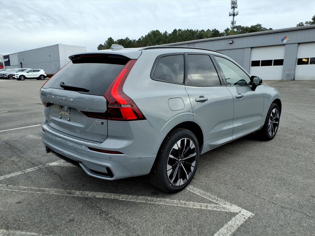 New 2026 Volvo XC60 B5 Plus w/ Protection Package Premier AWD/4WD image 3