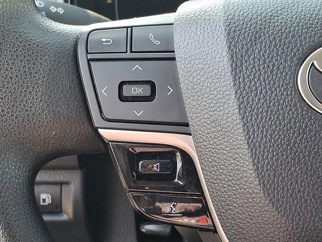 Used 2025 Toyota Camry LE FWD image 20