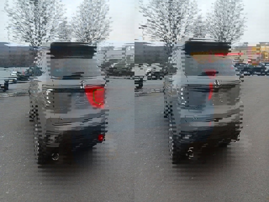 Used 2024 Honda Passport EX-L image 9