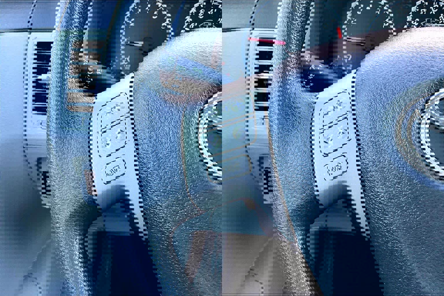 Used 2013 Toyota Corolla LE image 23