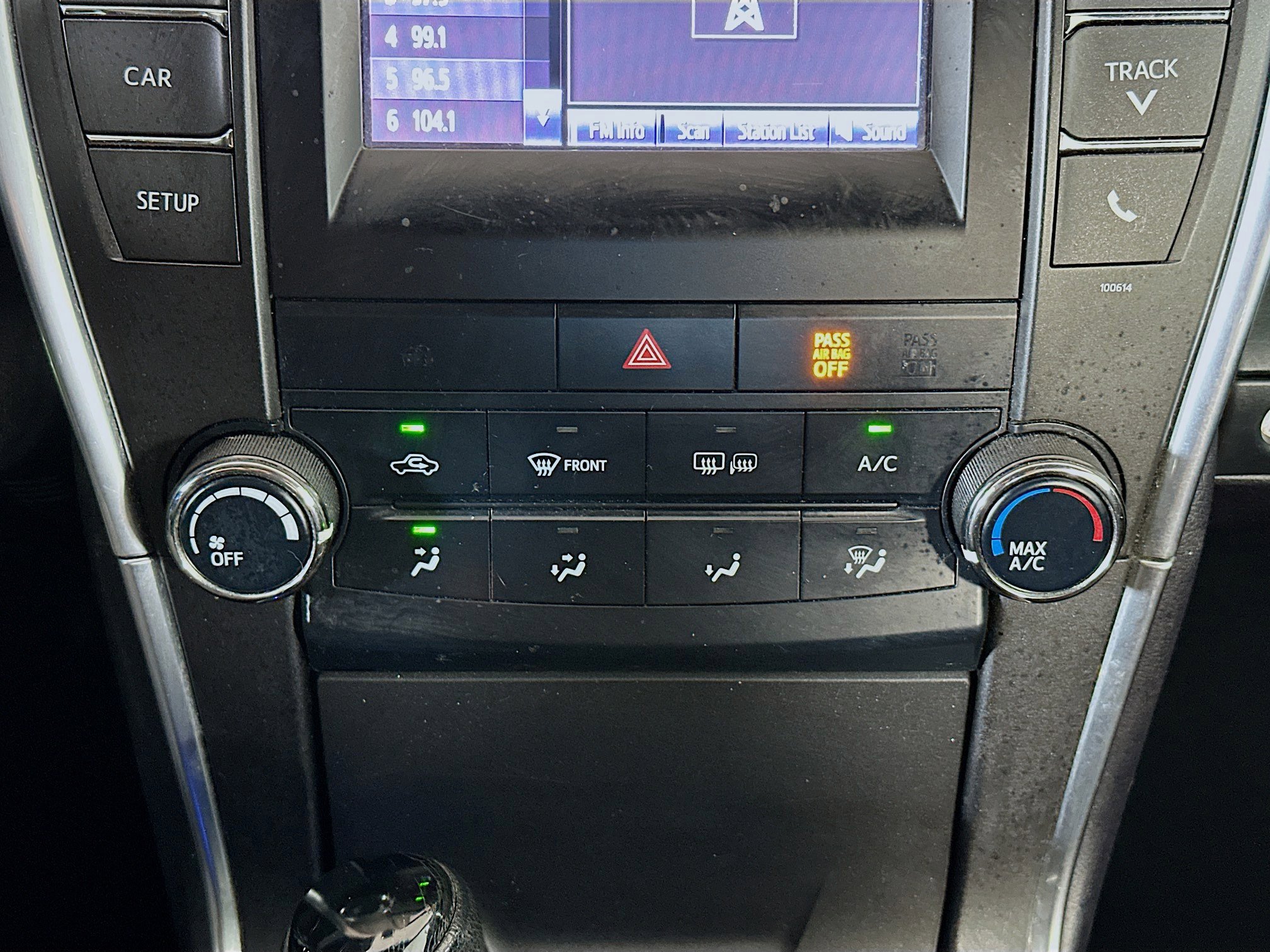 Used 2017 Toyota Camry LE FWD image 22