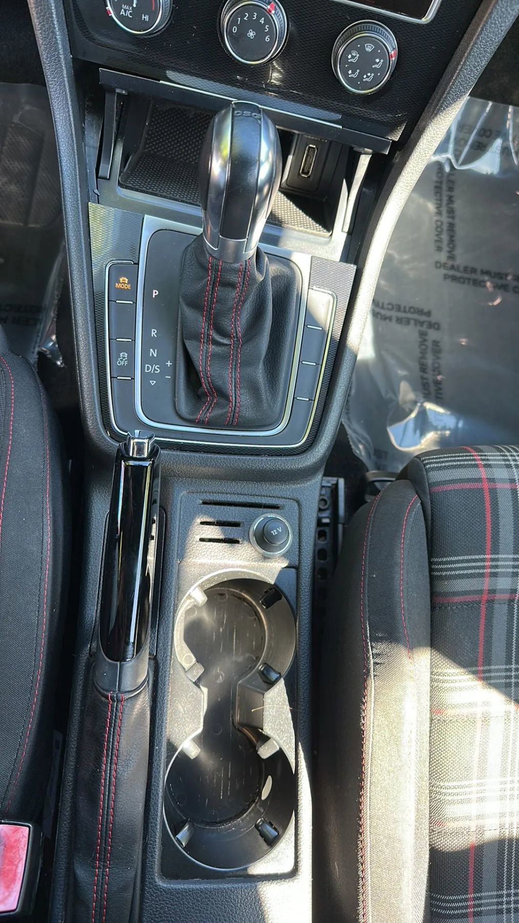 Used 2015 Volkswagen GTI S FWD image 37