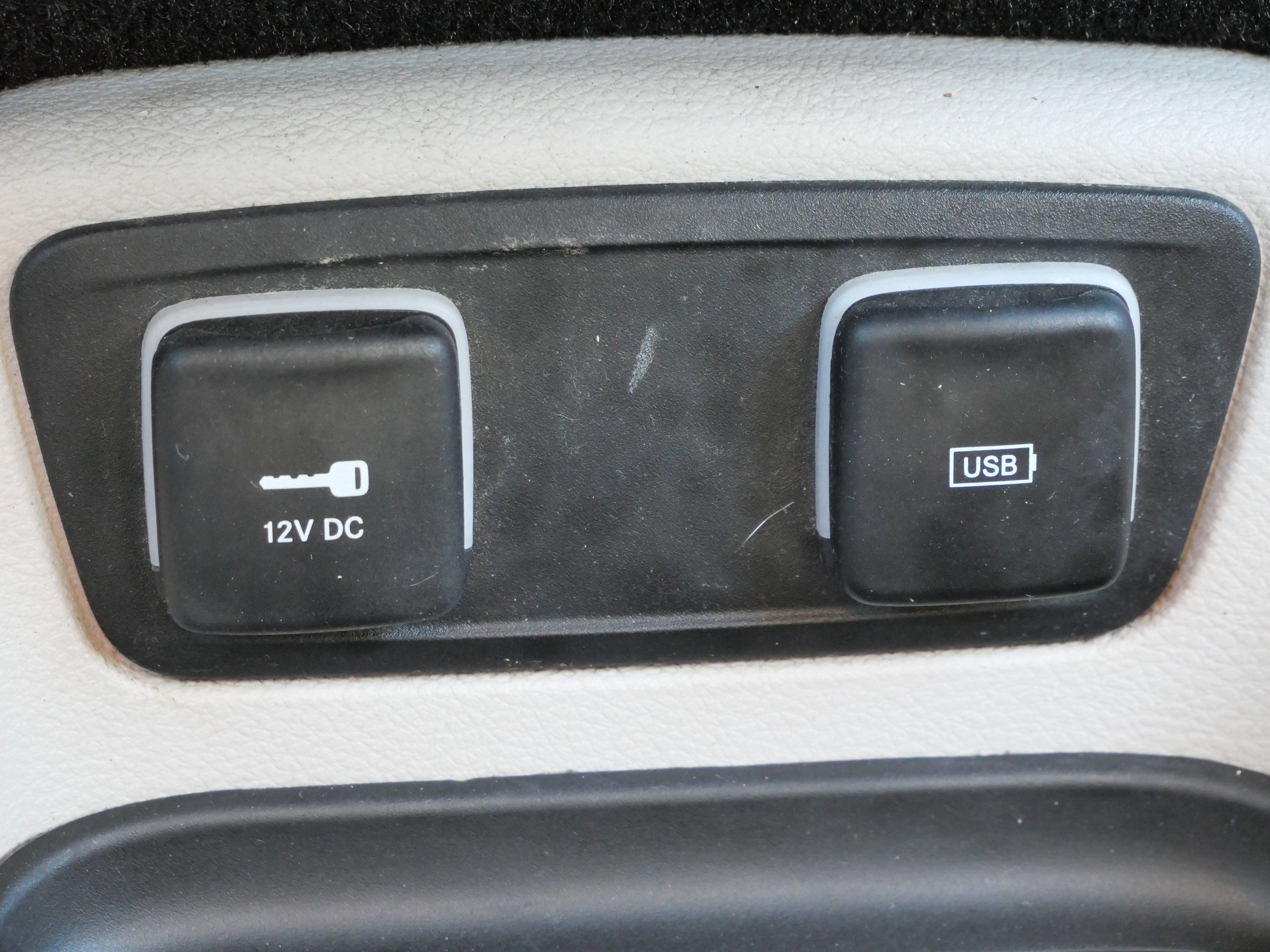 Used 2017 Chrysler Pacifica Touring-L image 28