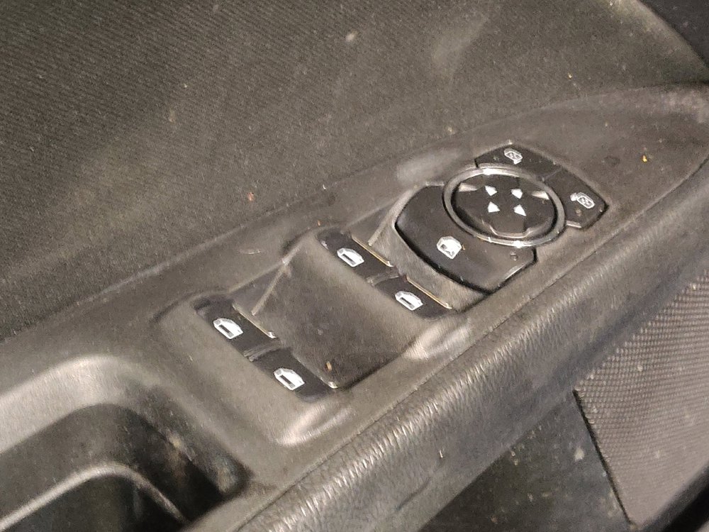 Used 2020 Ford Fusion SE FWD image 27