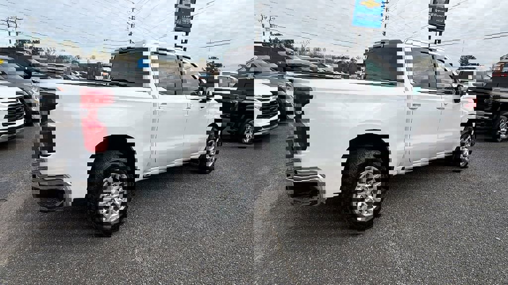 Used 2020 Chevrolet Silverado 1500 LT w/ All-Star Edition image 5