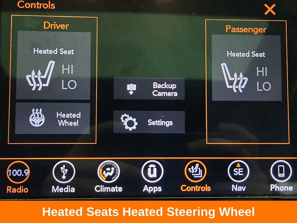 Used 2019 Jeep Grand Cherokee Laredo AWD/4WD image 19