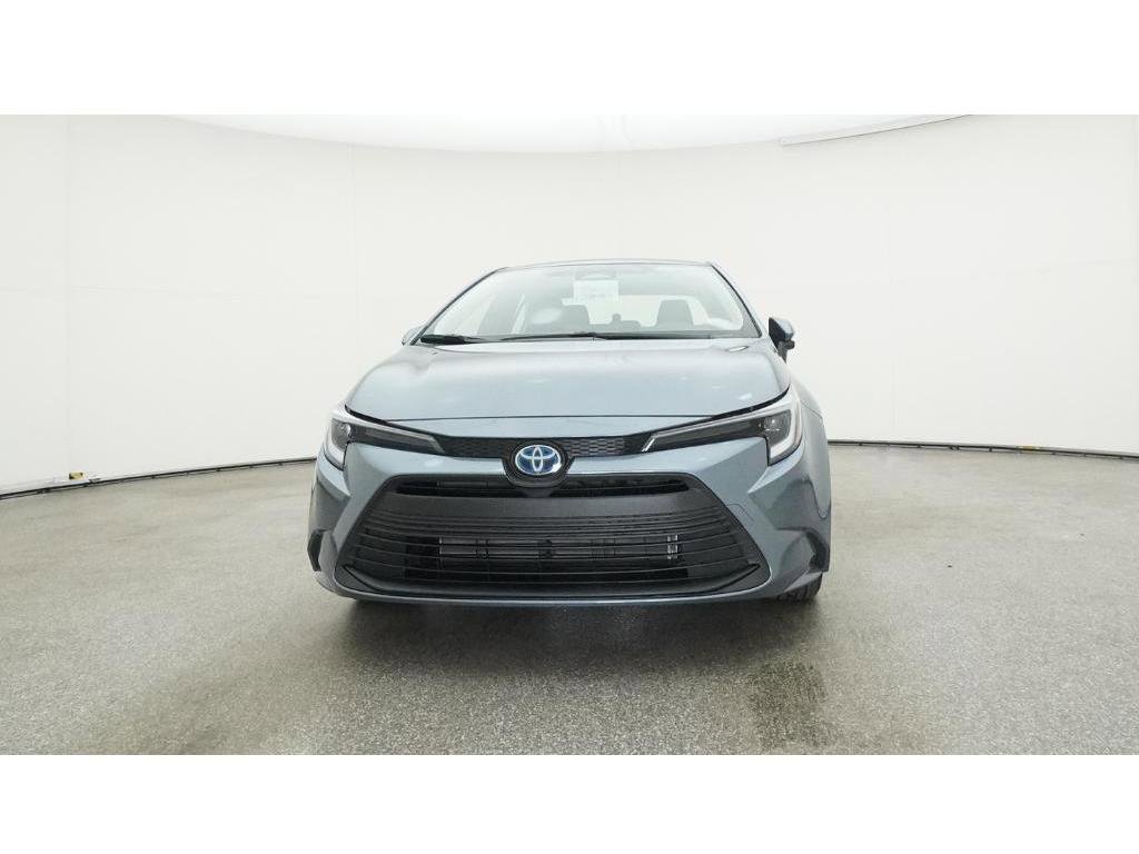 New 2025 Toyota Corolla LE image 31