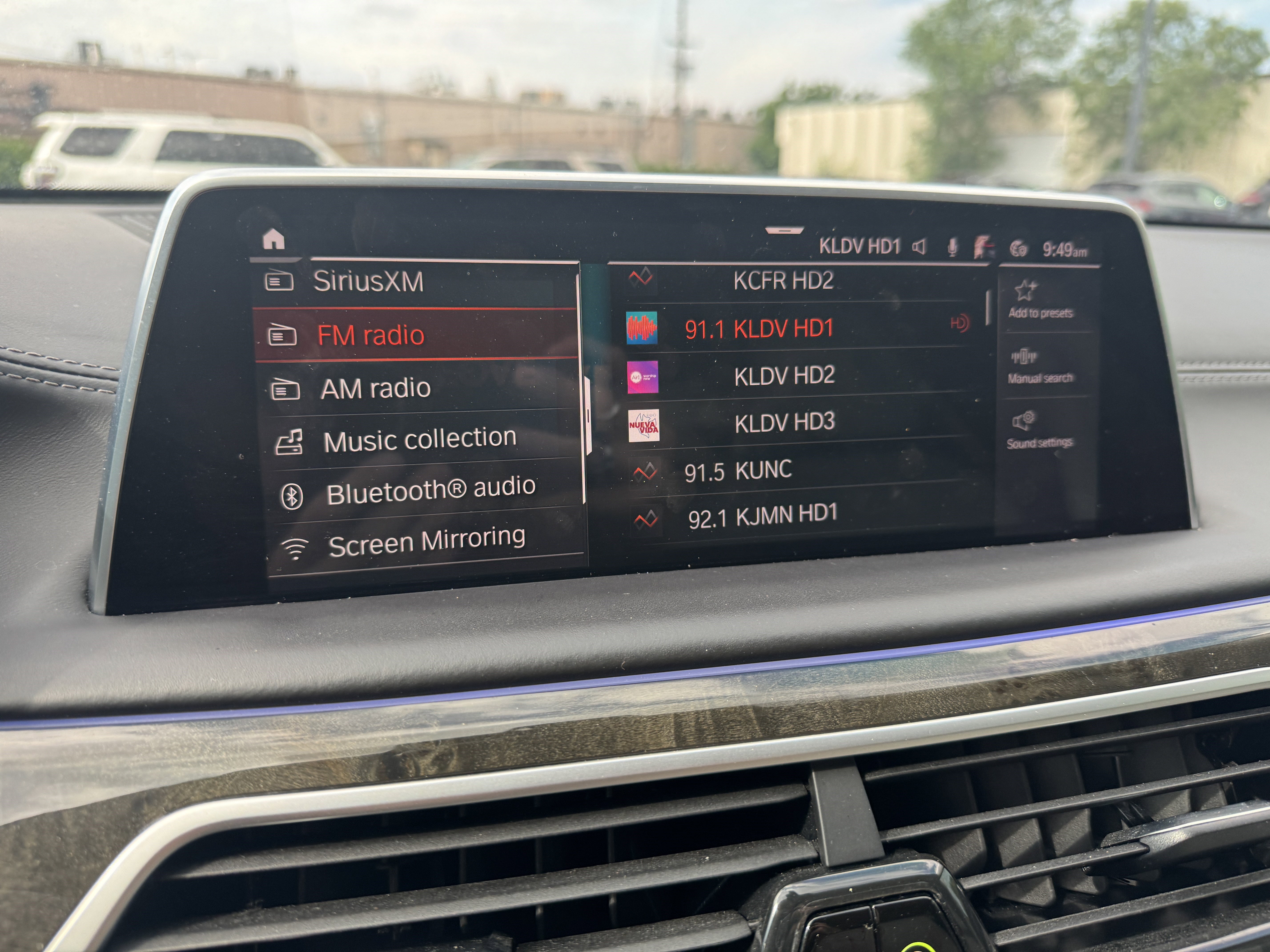 Used 2020 BMW 750i xDrive w/ Executive Package AWD/4WD image 33
