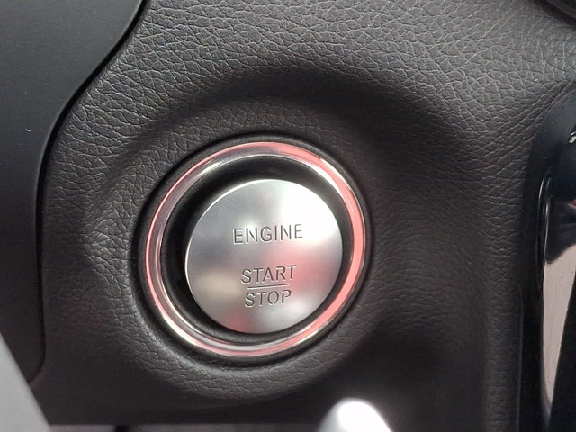 Used 2020 Mercedes-Benz SLC 43 AMG image 25