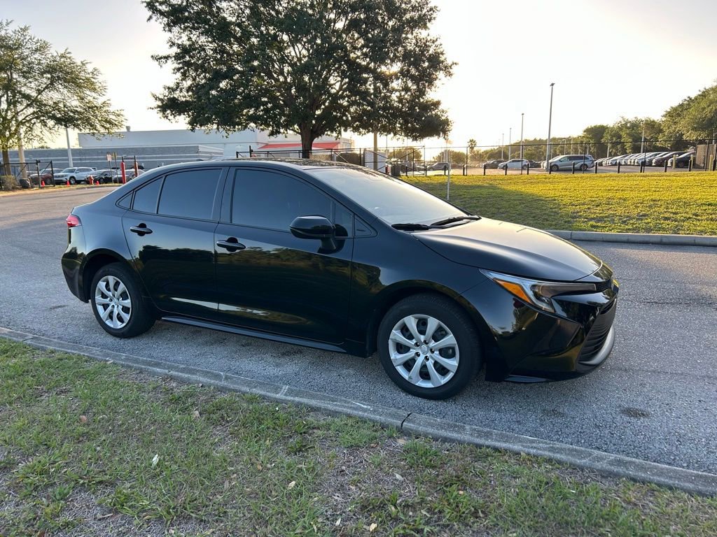 Used 2026 Toyota Corolla LE FWD image 7