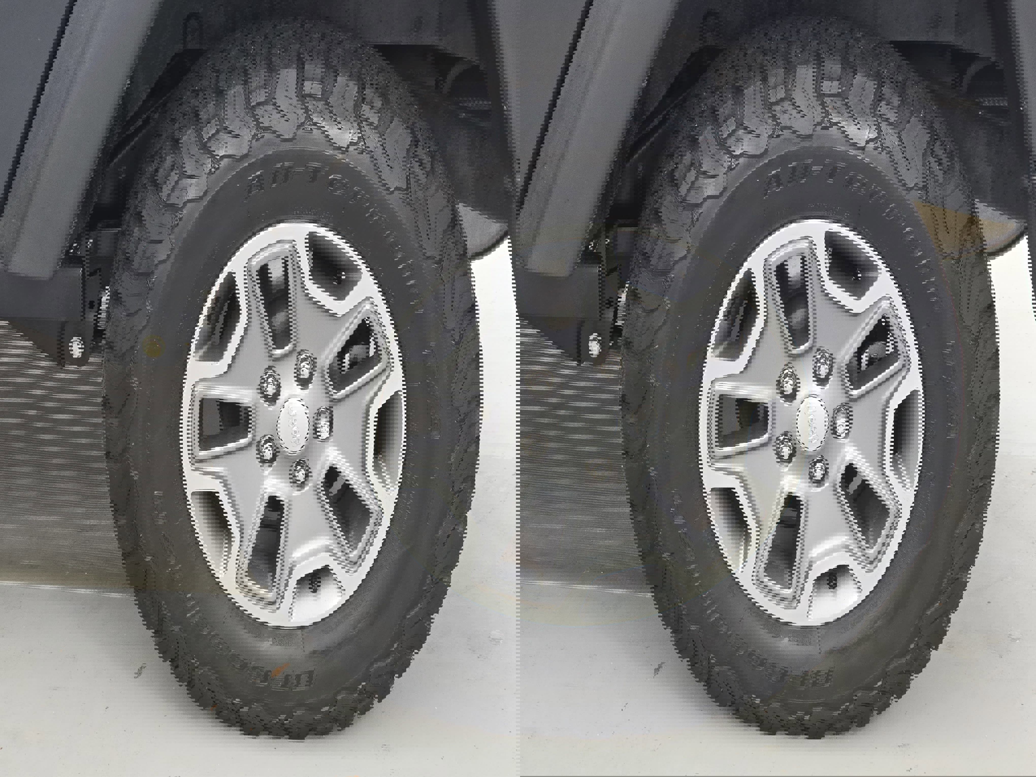 Used 2017 Jeep Wrangler Rubicon w/ Power Convenience Group image 30