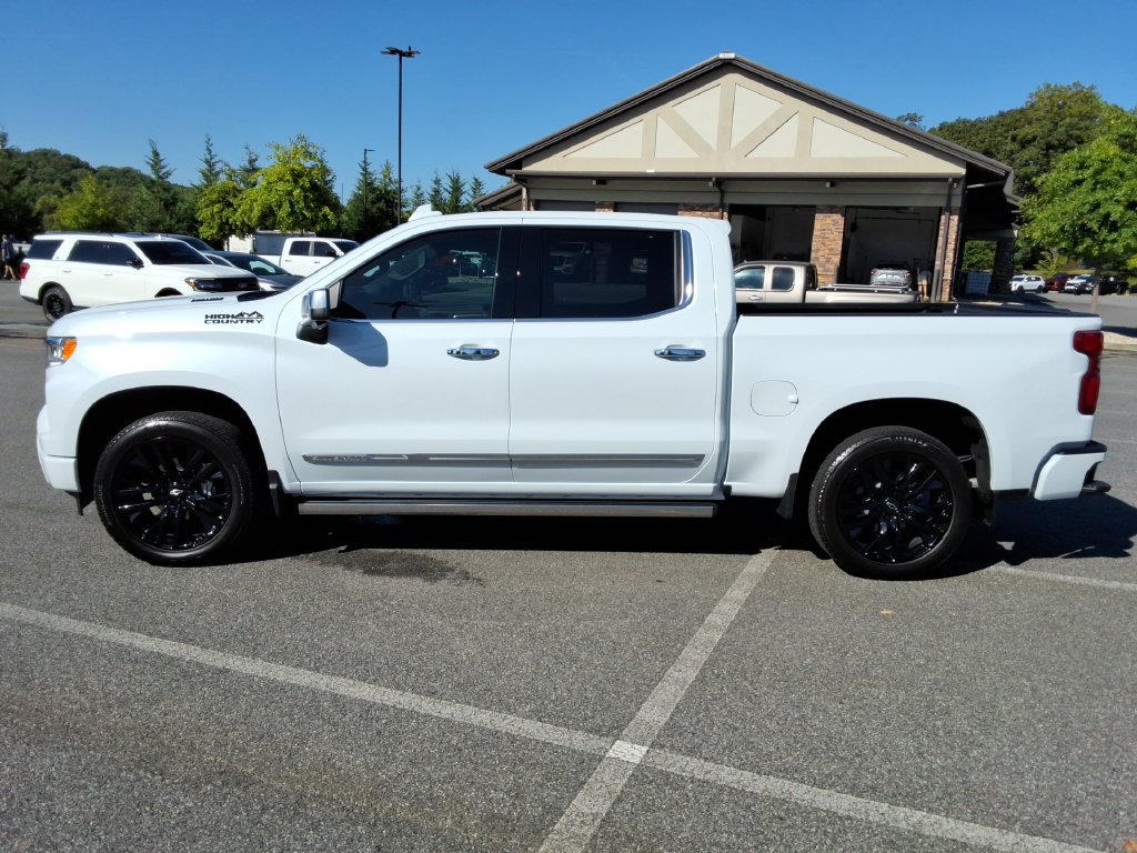 Certified 2026 Chevrolet Silverado 1500 High Country AWD/4WD image 8
