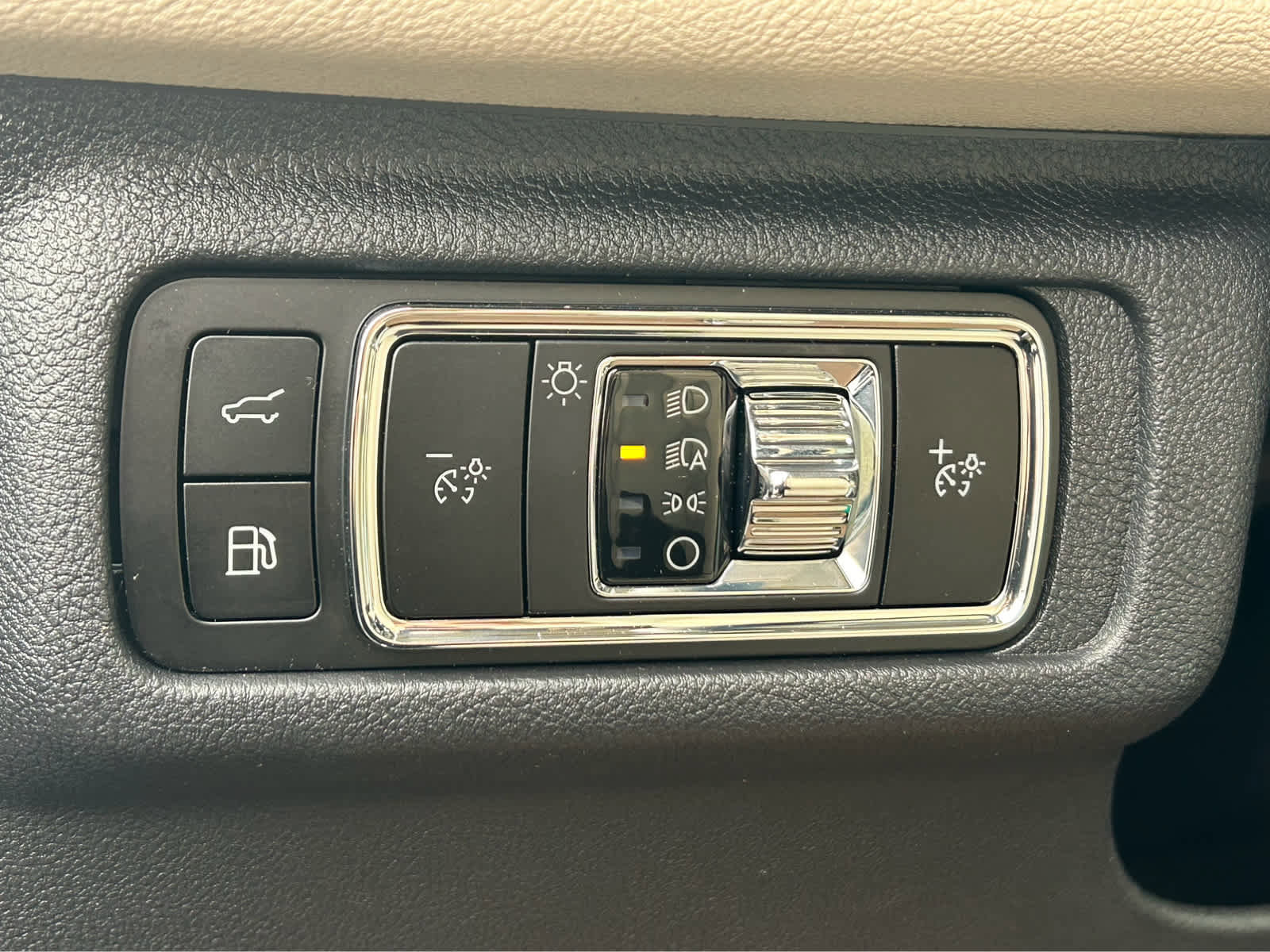 Used 2025 Lincoln Corsair Grand Touring image 24