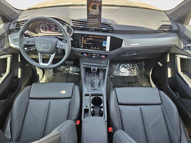 New 2025 Audi Q3 2.0T Premium image 14