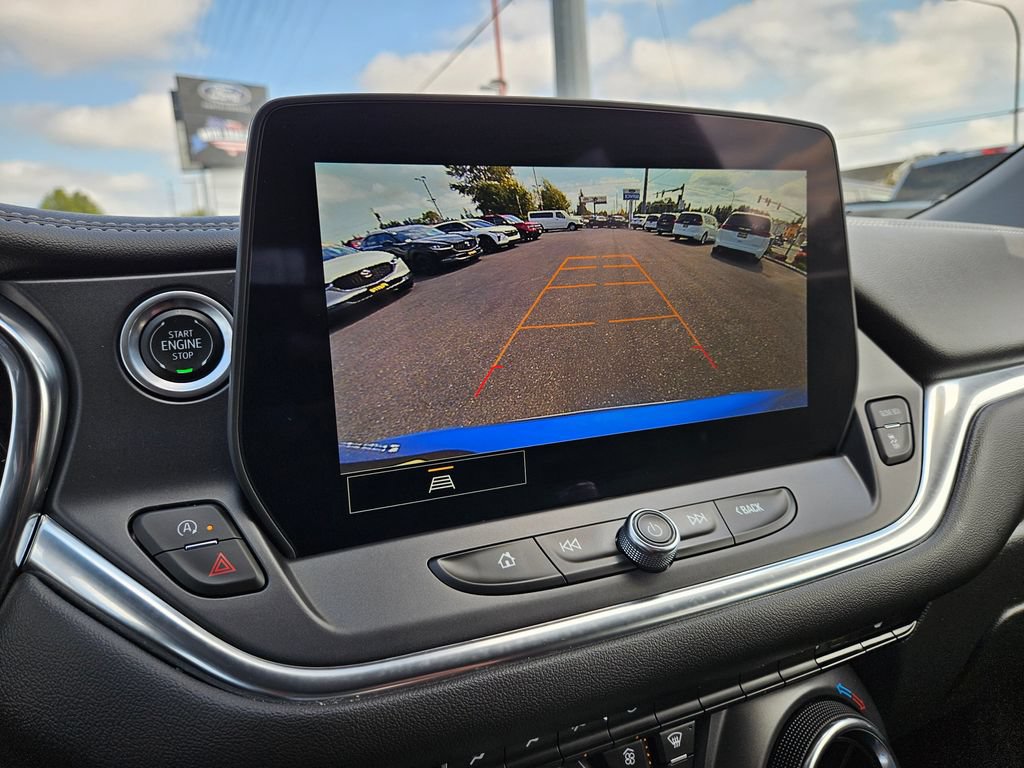 Used 2025 Chevrolet Blazer LT FWD image 34