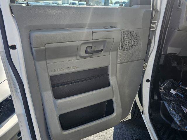 Used 2017 Ford E-450 and Econoline 450 Super Duty w/ Power Windows & Locks Group RWD image 23