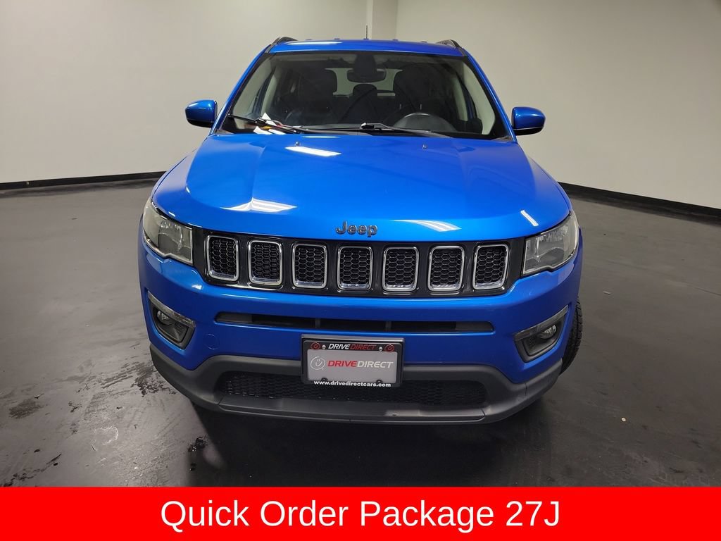 Used 2018 Jeep Compass Latitude w/ Cold Weather Group AWD/4WD image 2