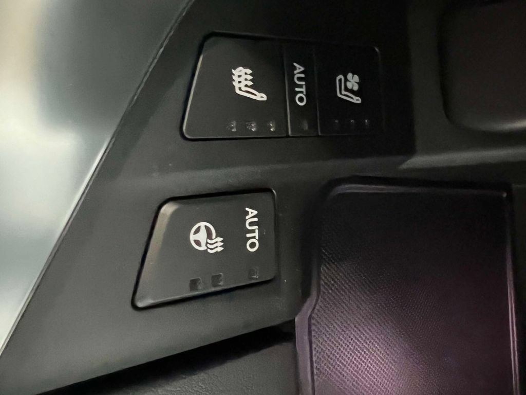 New 2026 Lexus LX 700h Luxury AWD/4WD image 33
