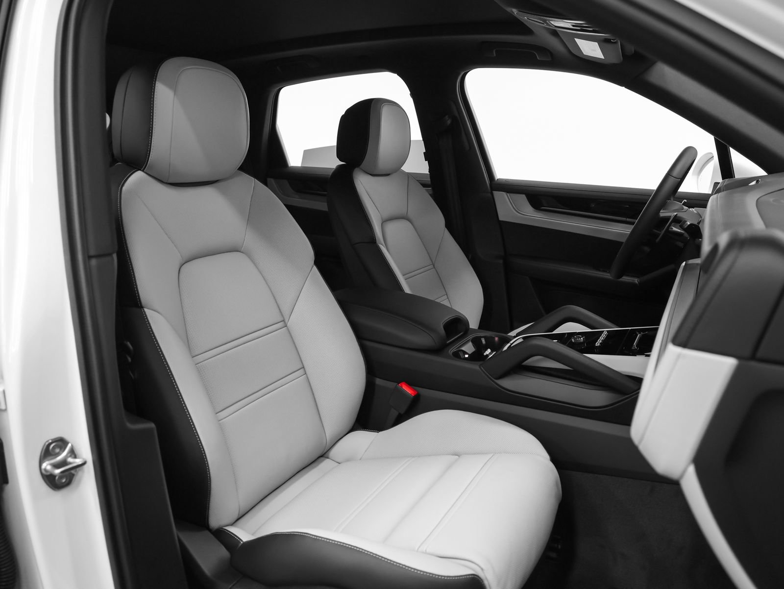 Certified 2026 Porsche Cayenne AWD/4WD image 19