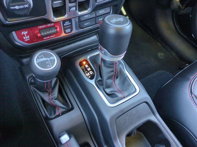 Used 2023 Jeep Wrangler Unlimited Rubicon w/ Cold Weather Group AWD/4WD image 12