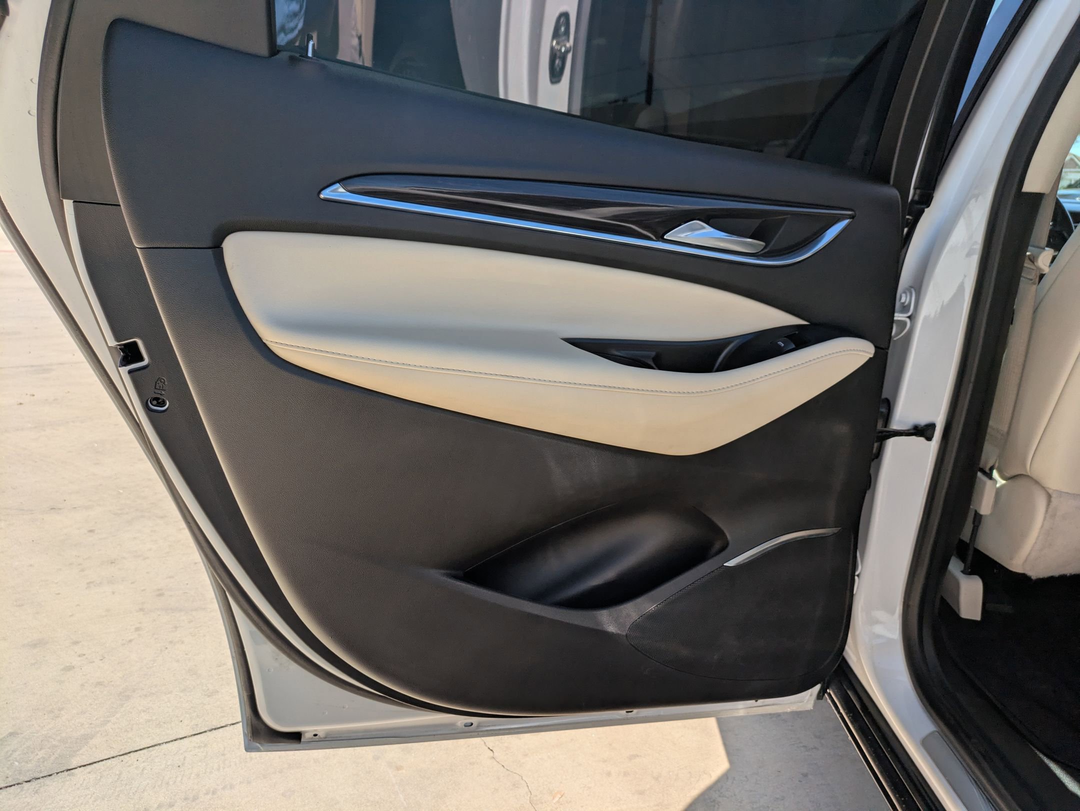 Certified 2023 Buick Enclave Essence w/ Experience Buick Package image 16