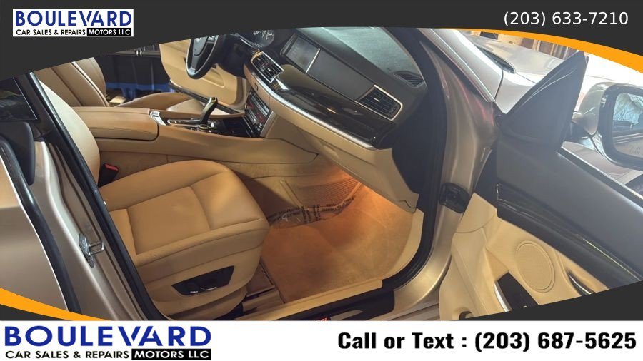 Used 2012 BMW 535i xDrive AWD/4WD image 45