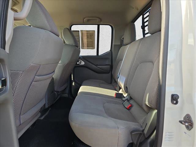 Used 2016 Nissan Frontier SV RWD image 17