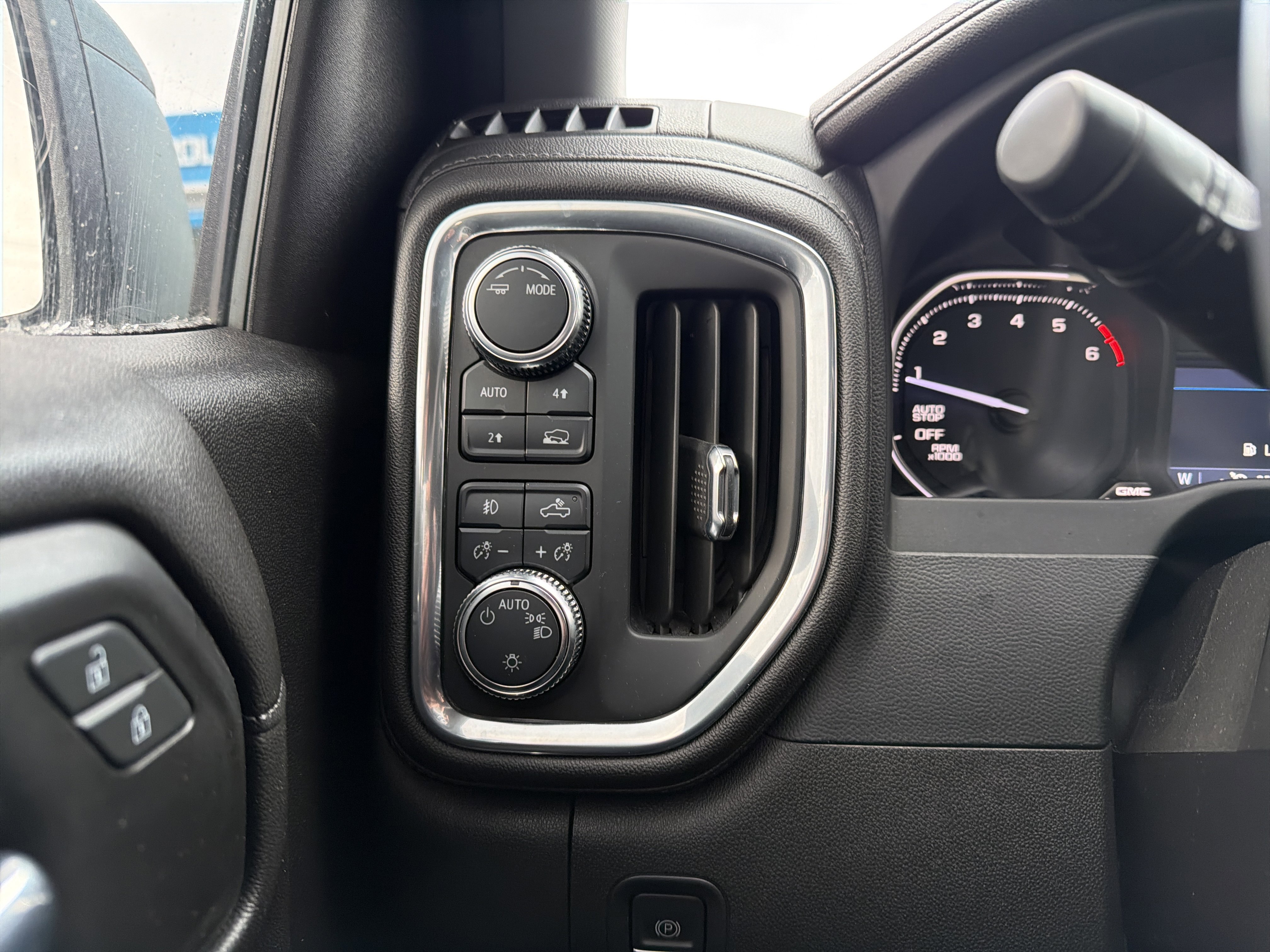 Used 2022 GMC Sierra 1500 Elevation image 22