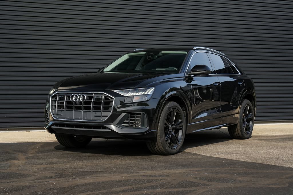 Used 2022 Audi Q8 Prestige w/ Prestige Package AWD/4WD image 1