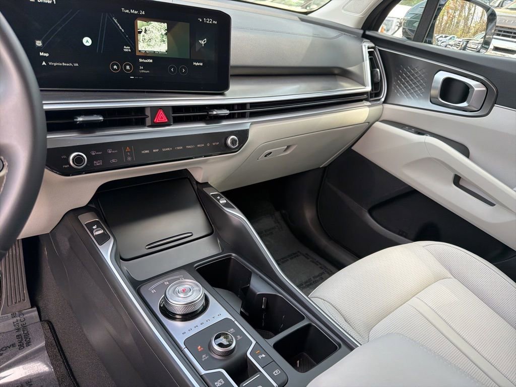 Certified 2025 Kia Sorento EX image 19