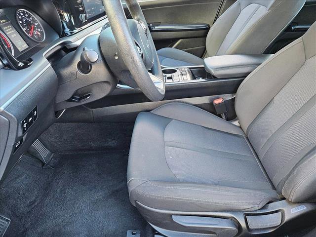 Used 2023 Kia K5 LXS image 14
