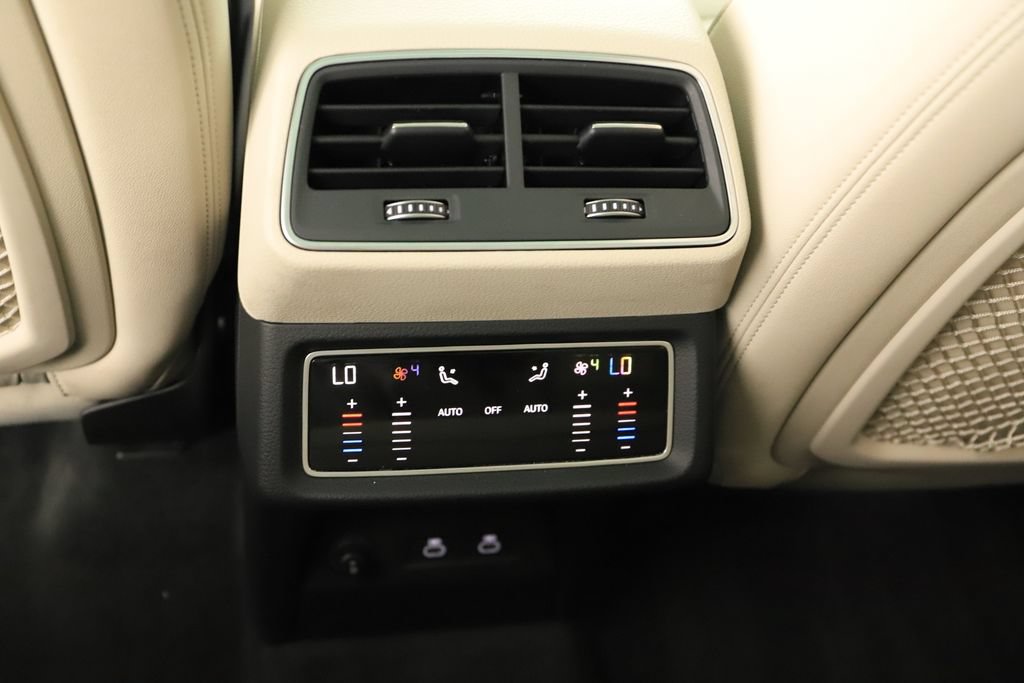 Certified 2024 Audi Q8 e-tron Premium AWD/4WD image 22