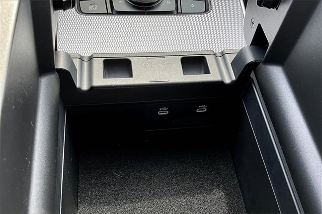 Used 2025 MAZDA CX-90 3.3 Turbo w/ Preferred Package image 16